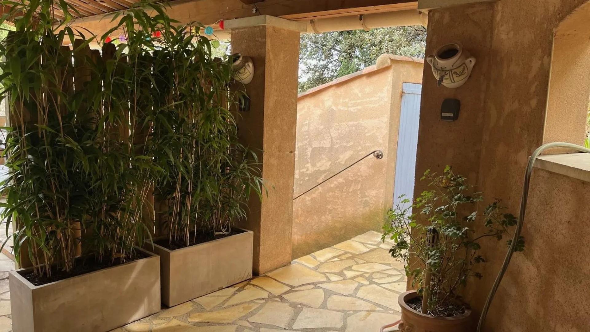 Logement Independant Au Bonheur Cuisine Piscine Clim Proche Centre Village #Dentelles Montmirrail 博默德弗尼瑟 民宿